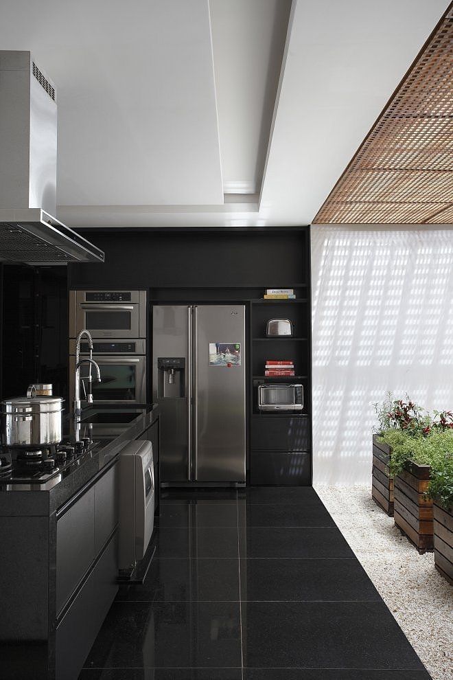 Porcelanato Pulido Black 60x60