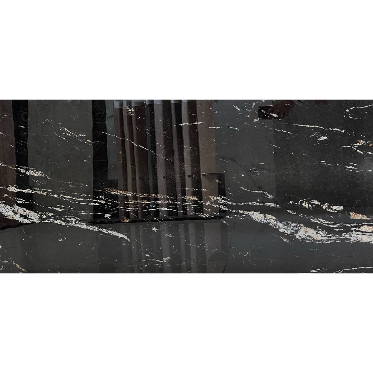 Porcelanato Alpha Black Pulido 60x120 cm